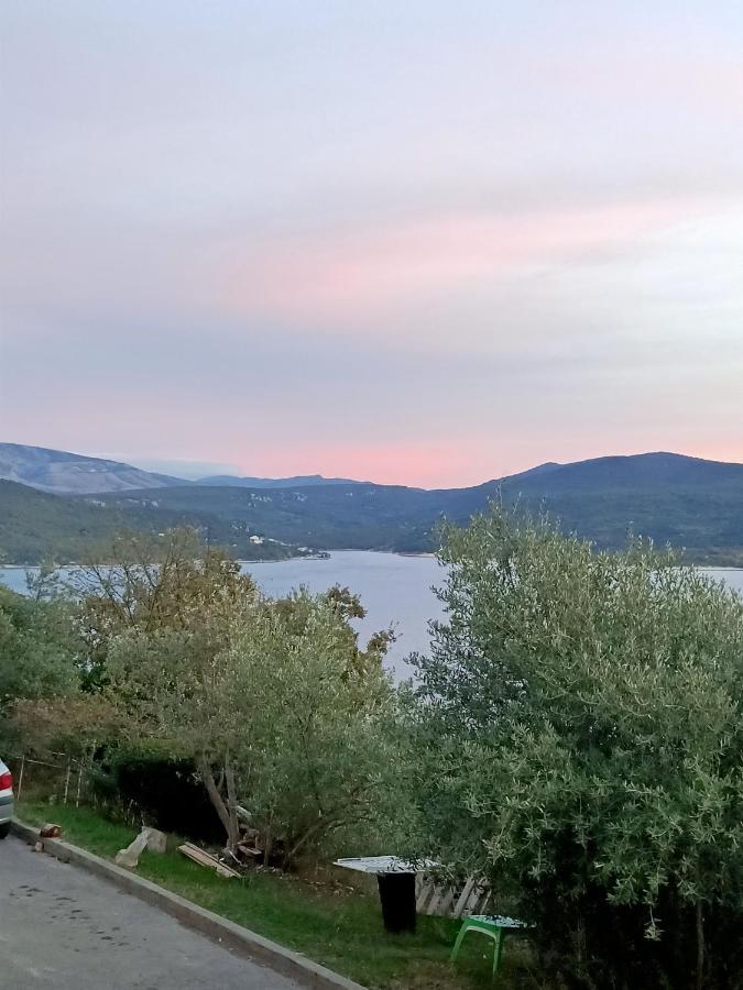 Les Haut Du Lac Sainte-Croix-de-Verdon Exterior foto